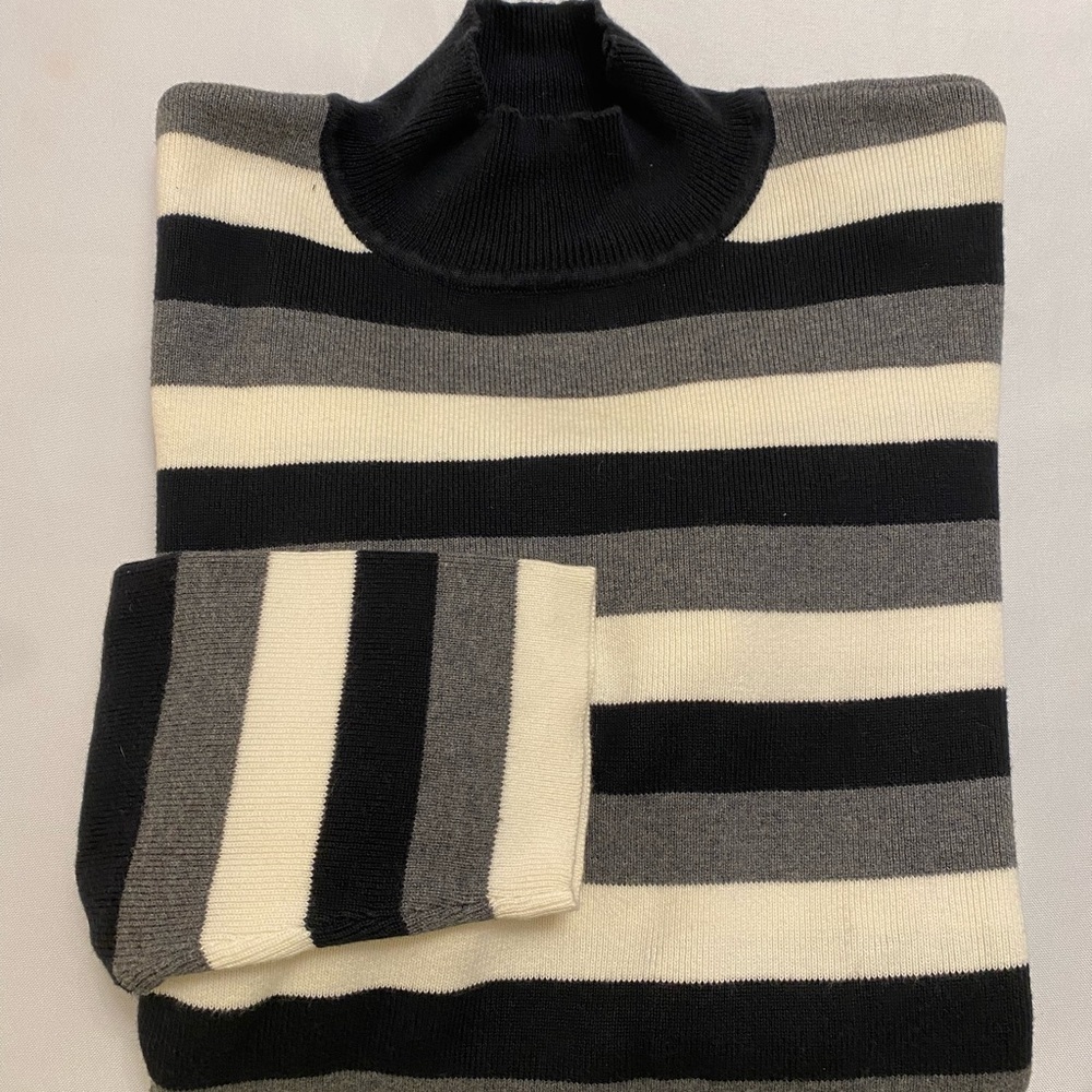 Talbots Black, white,and gray Striped  Sweater, Soft Cozy Long Sleeves Size L